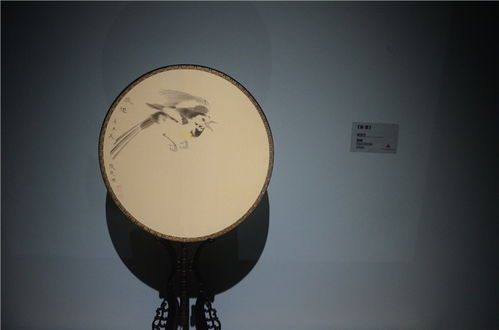 濃縮半世紀藝術教育精髓，中國工藝美術院校學術邀請展啟幕，共賞匠心與彩燈華章